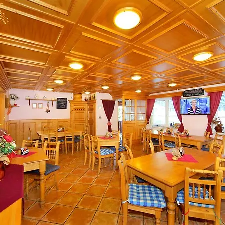 Stella 3* Špindlerŭv Mlýn